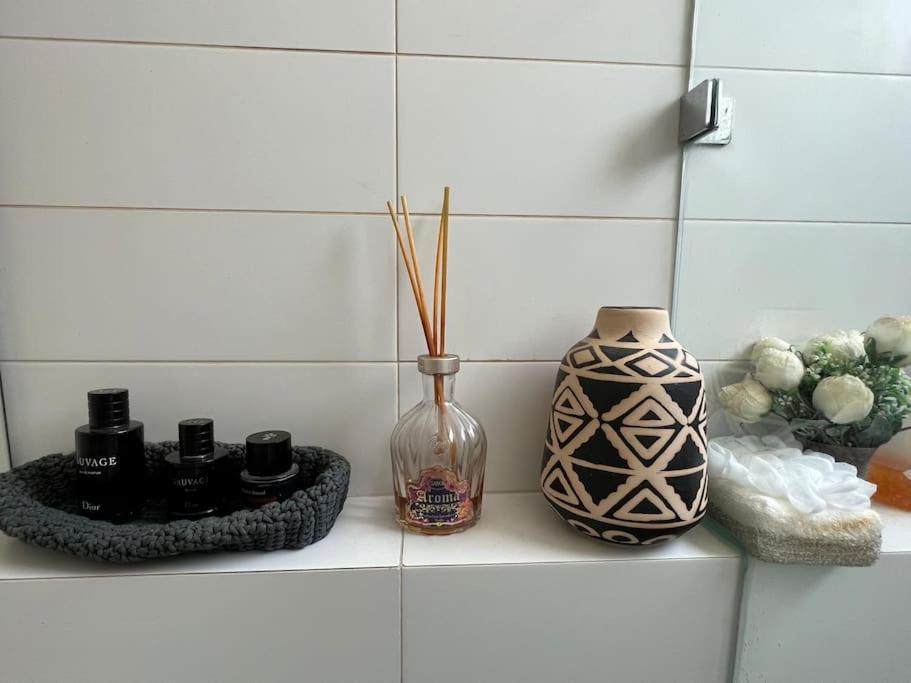 Lovely Flat In Sheinkin Street Apartment